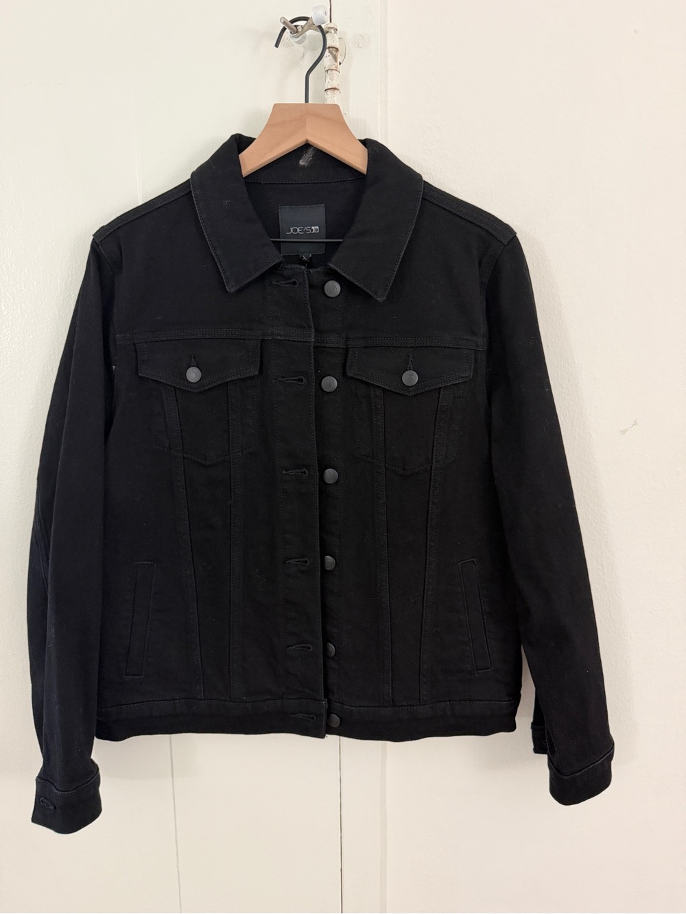 Joe's Jeans Relaxed Jacket Black Denim Jacket,
Size Large NWT